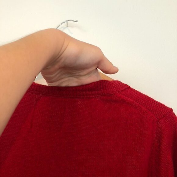 OLD NAVY MATERNITY Solid Bright Red V-Neck Acrylic LAMBS WOOL ANGORA Sweater M - Picture 4 of 5